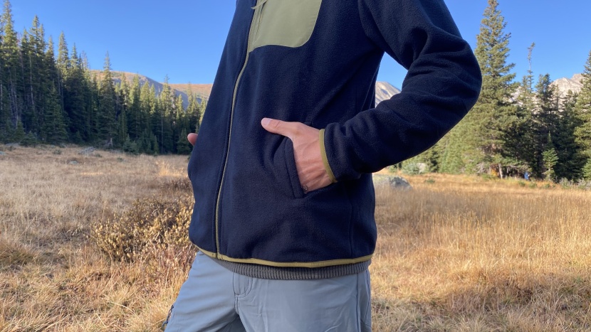 Жайлылыққа дейін: Qiyi киімдері Спорттық киімдер мен зиянды киімдер